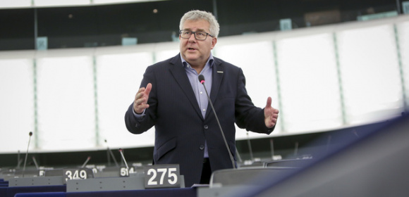 Ryszard Czarnecki nt. sprawozdania dotyczącego ochrony interesów finansowych Unii Europejskiej i zwalczania nadużyć finansowych